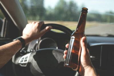 В США хотят обязать производителей оснащать все новые автомобили технологиями, предотвращающими пьяное вождение и превышение скорости