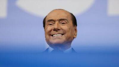 путина "подтолкнули" к войне с Украиной - Берлускони