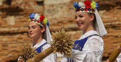 Поздравление Президента Беларуси с успешным завершением уборочной и праздником "Дажынкі"