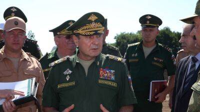 Замминистра обороны Дмитрий Булгаков освобожден от должности