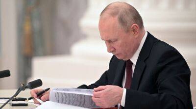 Путин подписал закон о 10 годах за дезертирство и сдачу в плен
