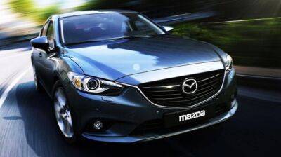 Mazda обговорює припинення виробництва своїх авто в РФ
