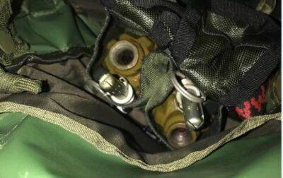 Боевые гранаты, патроны: в авто пьяного водителя в Киеве нашли арсенал оружия (ФОТО)