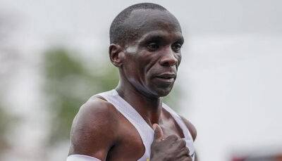 Кениец Кипчоге установил новый мировой рекорд в марафоне