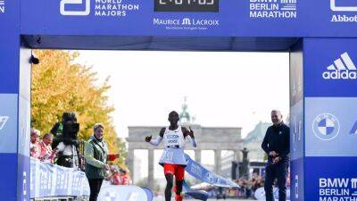 Элиуд Кипчоге побил свой рекорд на Берлинском марафоне