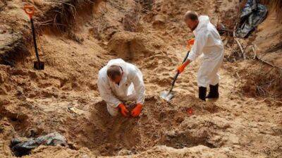 У Харківській області знайшли ще два масові поховання