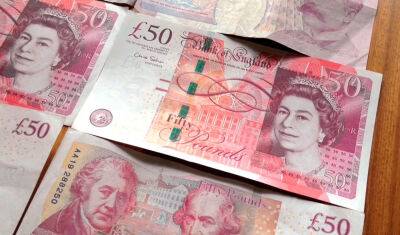 Курс британского фунта упал до рекордного минимума