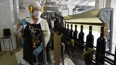 Эксперты предположили удвоение производства вина в России