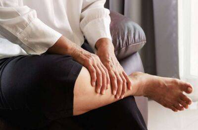 Медики розповіли про які захворювання говорить набряклість ніг