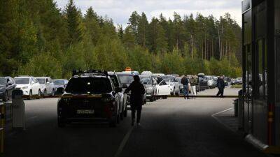 Почти 17 тысяч россиян пересекли границу с Финляндией за выходные