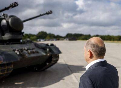 Германия сознательно не дает Украине танков, чтобы не спровоцировать войну между НАТО и россией - Шольц