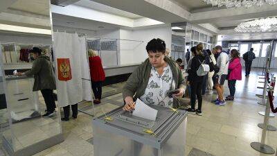 Организаторы т. н. "референдумов" на юге и востоке Украины объявили их состоявшимися