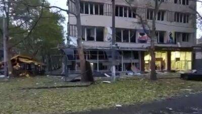 В Николаеве в результате ночных ракетных ударов повреждены водопровод и жилые дома (ФОТО)