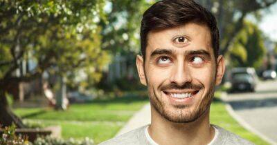 Ученые рассказали, что бы произошло с людьми, если бы у них было 3 глаза