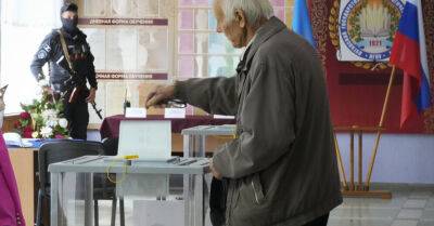 На оккупированных территориях Украины прошли "референдумы". Госдума еще не знает, когда ей голосовать