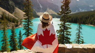 Канада отменяет для путешественников все коронавирусные ограничения: названа дата