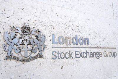 Британский индекс FTSE 100 упал на фоне снижения акций банков, нефтяных и добывающих компаний