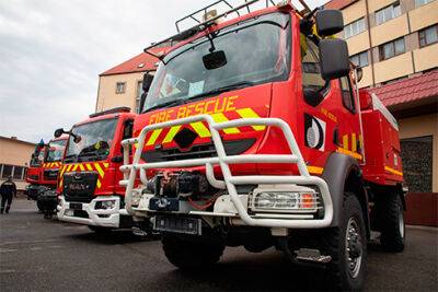 Франція передасть Україні пожежні автомобілі, засоби для розмінування і аварійні мости