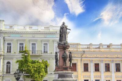 Горсовет Одессы провалил голосование за демонтаж памятника Екатерине II