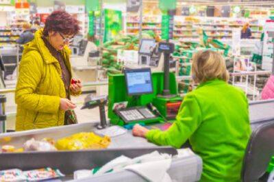 В Одессе кассирша супермаркета присвоила сотни тысяч гривен | Новости Одессы