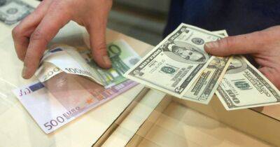В сентябре НБУ продал больше валюты, чем в июле и августе