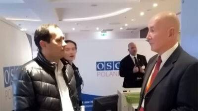 Туркменские делегаты отказались разговаривать с правозащитниками на правозащитной конференции ОБСЕ в Варшаве