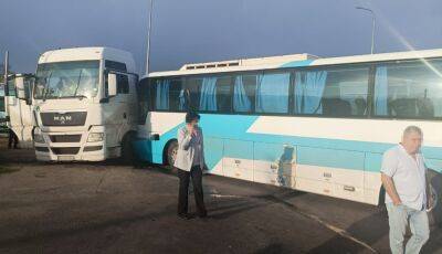 Авария на дороге Одесса-Южный: столкнулись автобус и грузовик | Новости Одессы