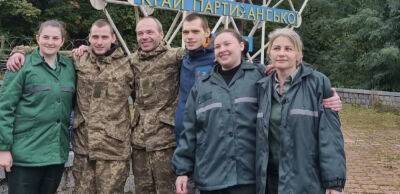 Україні вдалося звільнити з полону чотирьох морпіхів та двох цивільних
