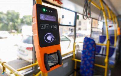Мешканці Києва по-новому оплачуватимуть проїзд у міському транспорті