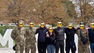 Раненые скрывались на оккупированной земле: в Украину вернулись трое морпехов