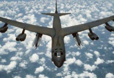 До Польщі прибув бомбардувальник B-52, який може нести ядерну зброю (фото)