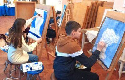 Мариупольская художественная школа возобновляет работу в Одессе | Новости Одессы