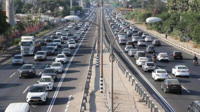 Продажи новых машин в Израиле рухнули на 23% - рейтинг популярных моделей