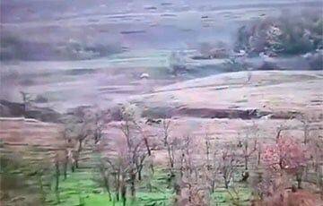 Российская пехота трусливо бежит из-под Лимана: новое видео