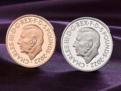 В Великобритании показали первые монеты с портетом Чарльза III