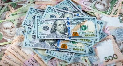 В Україні дешевшає долар: актуальний курс валют