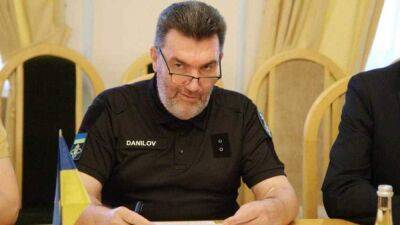 На СНБО приняли огромный пакет санкций, – Данилов заинтриговал списками российских олигархов