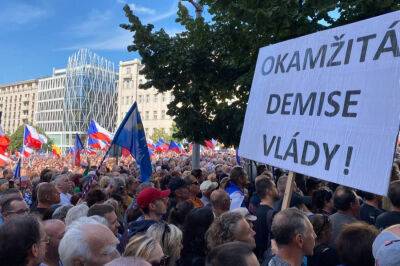 Организаторы протестов в Праге потребовали отставки правительства до 25 сентября