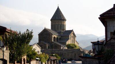 В Грузии опротестовали литургию на русском языке в главном соборе