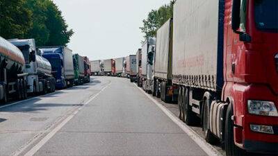 На українсько-польському кордоні черга з вантажівок перевищила 45 кілометрів