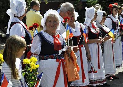 Чехия начала прием заявлений о репатриации этнических чехов из Украины