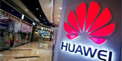 На родину Бората. Китайская Huawei перевозит российских сотрудников в Казахстан — СМИ