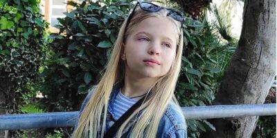 «Слезы наворачиваются на глаза». Елена Зеленская показала, как 9-летняя Саша, которая лишилась руки, учится управлять протезом