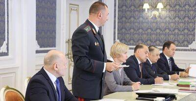В Беларуси предлагают ввести торжественный ритуал принятия присяги при приеме в гражданство