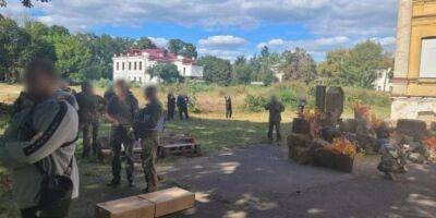 Суд взял под стражу двух военных, причастных к взрыву на выставке оружия в Чернигове — ГБР