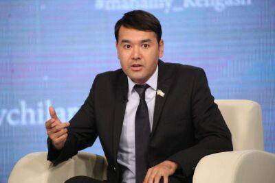 Супруг депутата из Сурхандарьи публично оскорбил Расула Кушербаева. В ответ он направил жалобу главе МВД