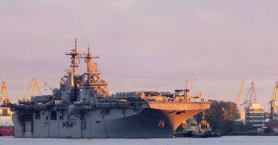 Фото: в Ригу прибыл один из крупнейших военных кораблей США