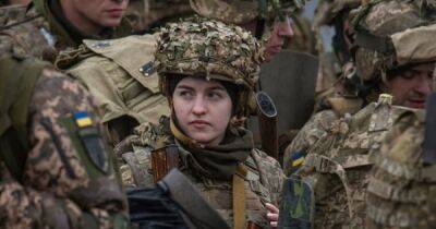 Готовят изменения в закон: обязательный воинский учет для женщин отложили на год, — Маляр