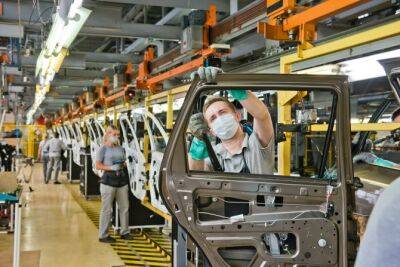 АВТОВАЗ наймет 4 тысячи новых сотрудников на завод в Тольятти