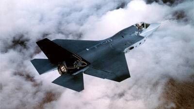 Пентагон перестав приймати винищувачі F-35 через китайську деталь у двигуні